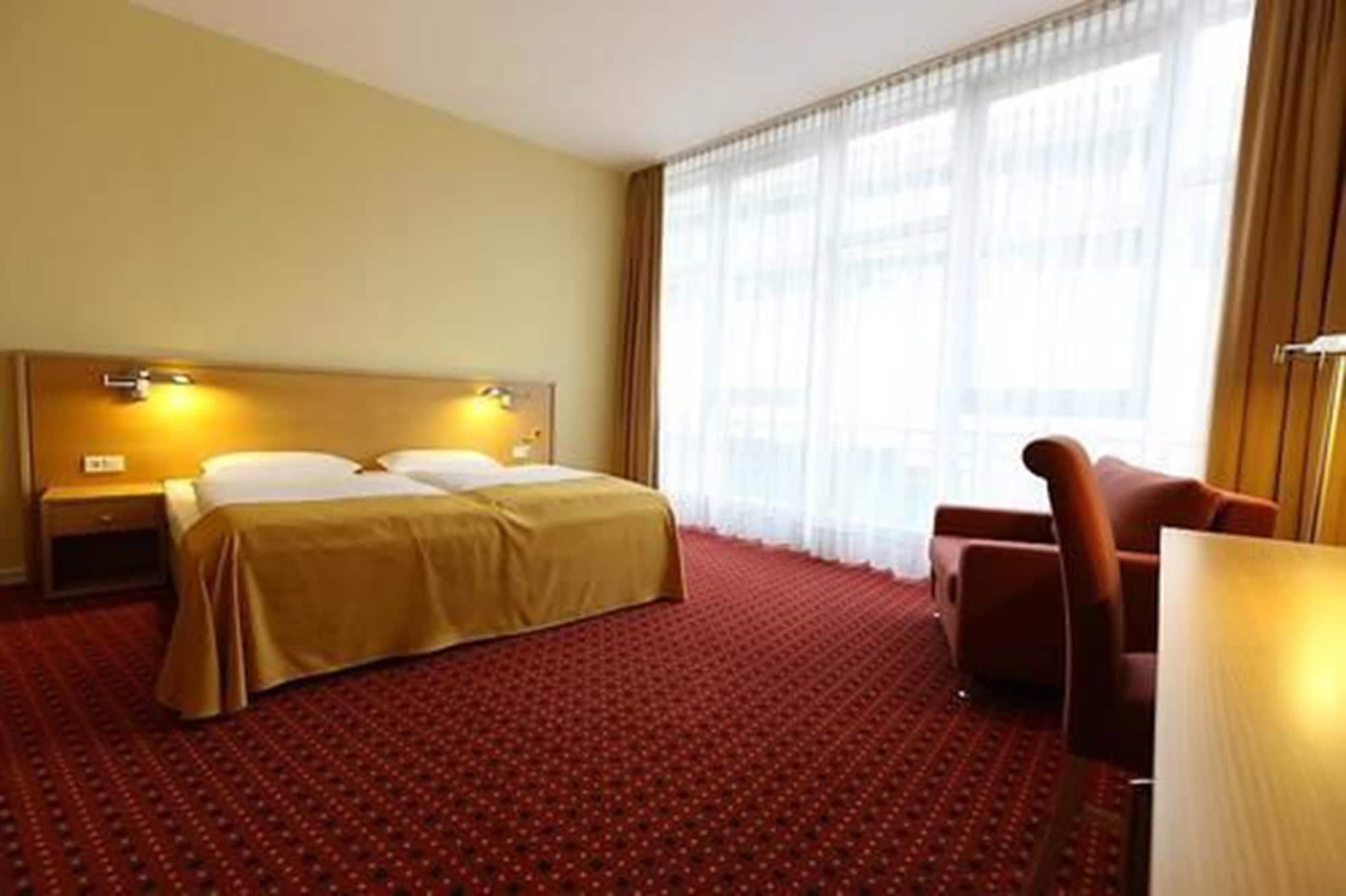 Airporthotel Berlin-Adlershof Exteriér fotografie